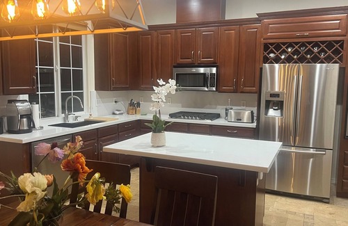 Araby Commons Casa | Charming Tuscan villa getaway with relaxing pool & spa in fantastic Palm Springs