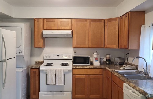 Milan Apartamento | Charming two-bedroom apartment in Historic Uptown New Orleans w/Wi-Fi, AC, Hulu