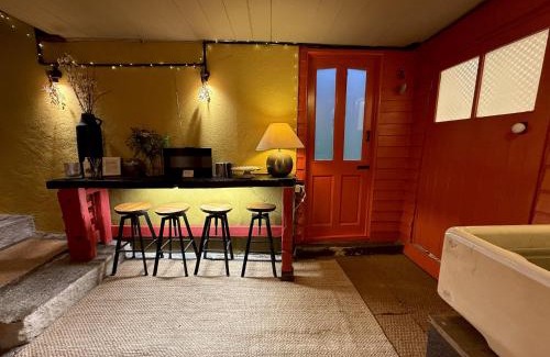 Tavistock Apartamento | Charming two-bedroom apartment, One Drake Road, Tavistock
