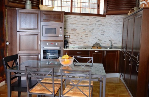 Arico Apartamento | Finca con piscina climatizada y viñedo premiado en Arico