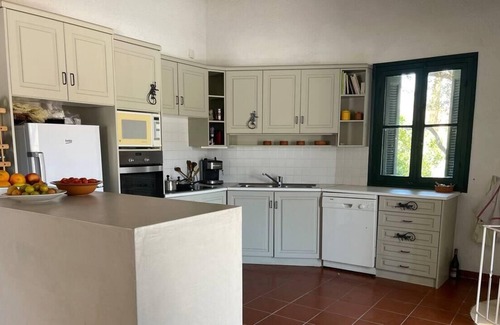 Korissia Casa | Charming two bedroom fisherman's house on Kea
