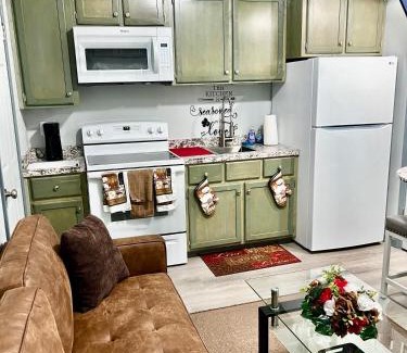 Autaugaville Apartamento | Charming two bedroom duplex apartment