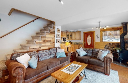 Tahoe Paradise Casa | Charming two-story cabin with a private hot tub, patio, & large backyard