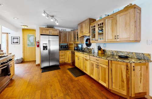 Tahoe Paradise Casa | Charming two-story cabin with a private hot tub, patio, & large backyard