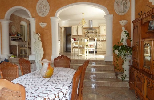 Cheval-Blanc Villa | ENCANTADORA VILLA PROVENZAL TÍPICA AL PIE DE LUBERON
