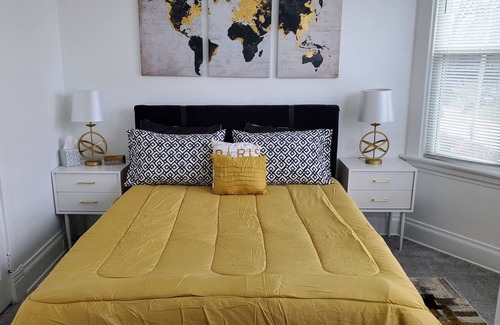 Roselawn Finance Apartamento | Charming Unit, Free Laundry & Parking12 minutes to Downtown