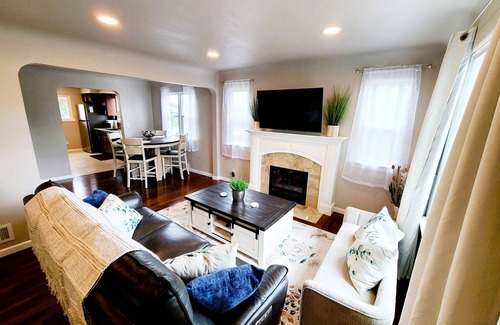 Nevada - Lidgerwood Casa | Charming updated 4BD in Central Location