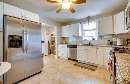 Villas Casa | Charming + Updated Villas Home w/ Backyard!