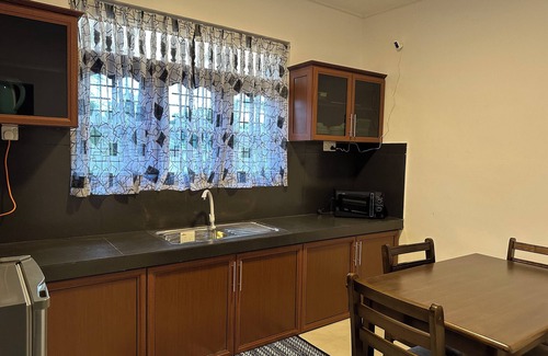 Panadura Casa | Charming upper level 2-bedroom house in tranquil Panadura with WiFi, AC