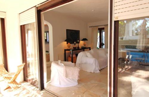 Vale do Lobo Villa | Charming Vale Do Lobo Retreat 3 Bedrooms Private Pool & Close To Amenities Algarve