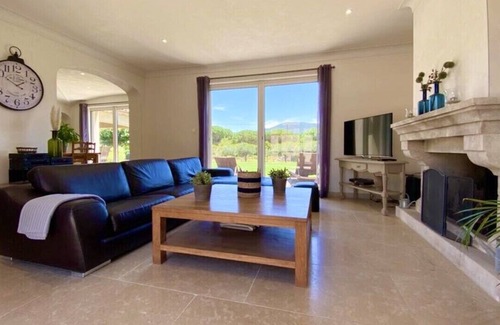 Preconil Villa | Charming Villa in Plan de la Tour