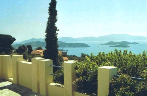 Katsarou Villa | Encantadora villa en la tranquila Skiathos, ideal para 6-8; piscina, jardín, impresionantes vistas