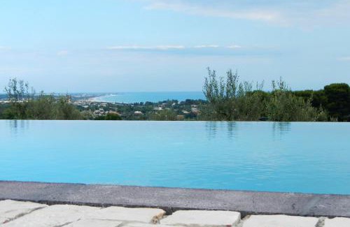Pozzallo Villa | Charming Villa in Pozzallo with Private Pool