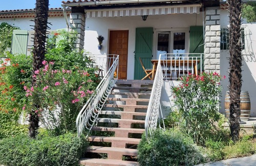 Pierrevert Casa | Encantadora villa en Provenza
