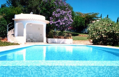 Farta Vacas Villa | Encantadora Villa cerca de Lagos, piscina y vista al mar, tranquila con privacidad completa
