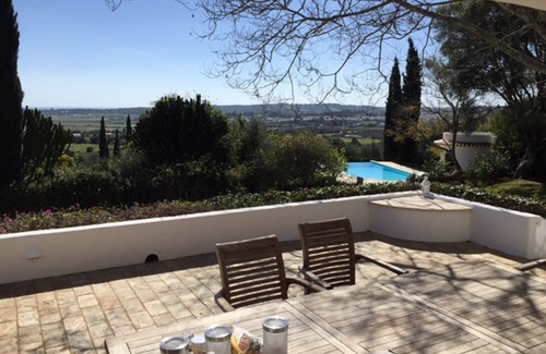 Farta Vacas Villa | Encantadora Villa cerca de Lagos, piscina y vista al mar, tranquila con privacidad completa
