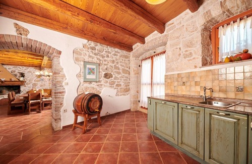 Strpacici Villa | Villa Tamaris / Stone Villa Tamaris in a village near Višnjan