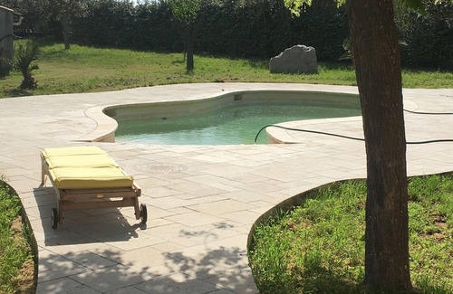 Redessan Casa | Encantadora Villa con Piscina