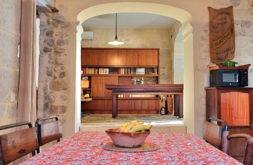 Boulbon Casa | Charming village Mas with garden