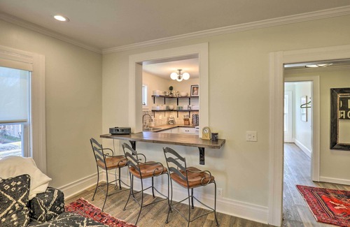 Perinton Apartamento | Charming & Walkable Fairport Village Apartment!