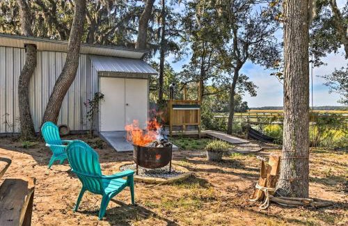Midway Chalet De Esquí | Charming Waterfront Cottage Near Savannah