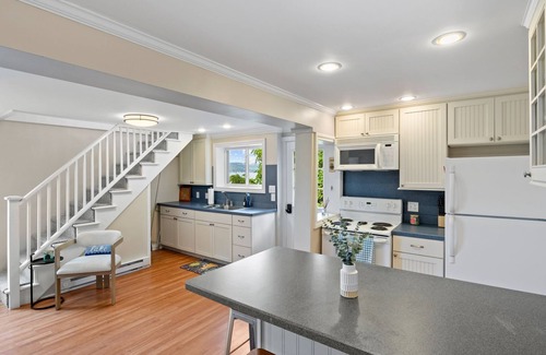 Town of Milo Cabaña | Charming Waterfront Cottage on Keuka Lake's East Side