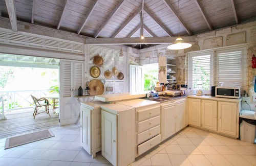 Merlin Bay Casa | St. James, cabaña de tamarindo escondida con encanto en la costa de platino