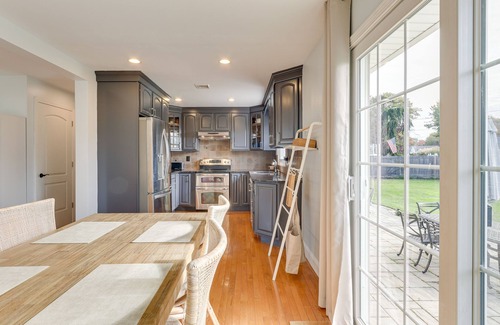 West Haven Cabaña | Charming West Haven Home - Walk to Beach!