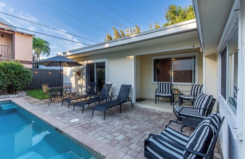 Southside Casa | Charming West Palm Beach Bungalow With Pool