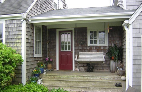 Adamsville Casa | Charming Westport Harbor Cape