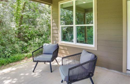 Seven Coves Casa | Charming Willis Hideaway Less Than 1 Mi to Lake Conroe!