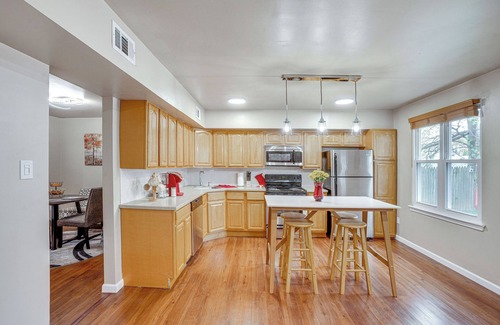 Willow Grove Casa | Charming Willow Grove Home w/ Patio + Fire Pit!