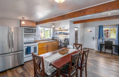Winchester Casa | Charming Winchester Guesthouse near Wine Country