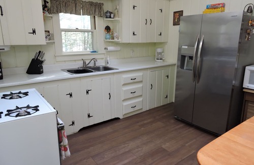 Meredith Casa | Charming Winnipesaukee Waterfront Meredith with great Sun Deck
