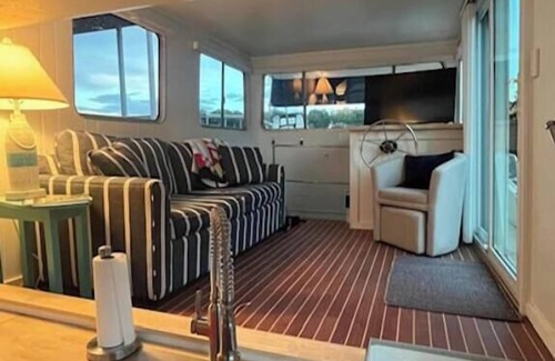 Steele Creek Alquiler De Eote | Charming yacht with AC and WiFi in enchanting Charlotte