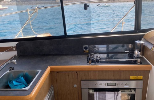 Puerto Calero Alquiler De Eote | 'Charming Yatch' with Sea View, Wi-Fi and Air Conditioning