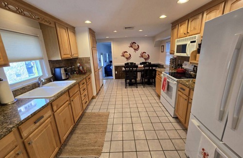 Saybrook Manor Casa | Charming year-round beach home in Indian Town, Old Saybrook