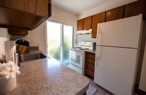 East Central Casa | Charming3Bdrm ●Great Location ●Award Winning Beds