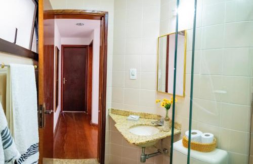 Barra da Lagoa Apartamento | CHARMOSO seu apto a apenas 300 mts da rua mais turistica de ubatuba