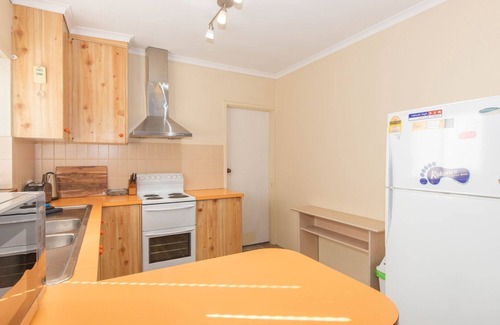 Jindabyne Casa | Charvel - 2/35 Gippsland Street
