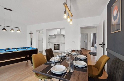 Hamelin Apartamento | Charysma: Billiard loft | pedestrian zone | bedroom with smart TV | parking lot