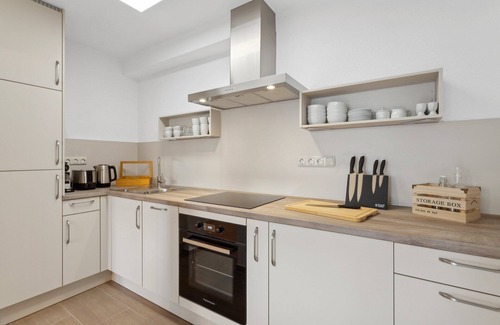 Hamelin Apartamento | Charysma: Billiard loft | pedestrian zone | bedroom with smart TV | parking lot