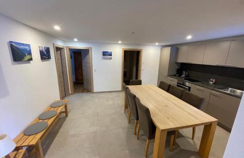 Ravaisch Apartamento | Chasa Diana