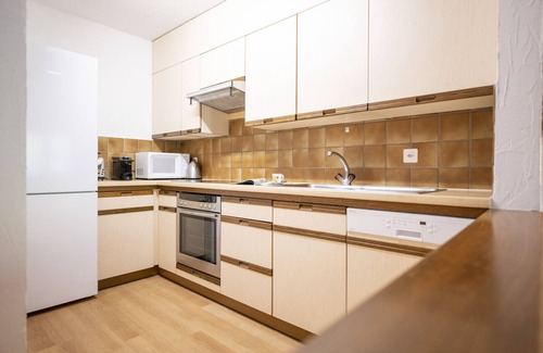 Vulpera Apartamento | Chasa Plavna - Willeke: Beautiful and cosy 3.5-room apartment with large balcony in Vulpera