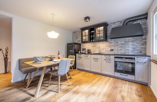 Vulpera Apartamento | Chasa Valambrun 1004