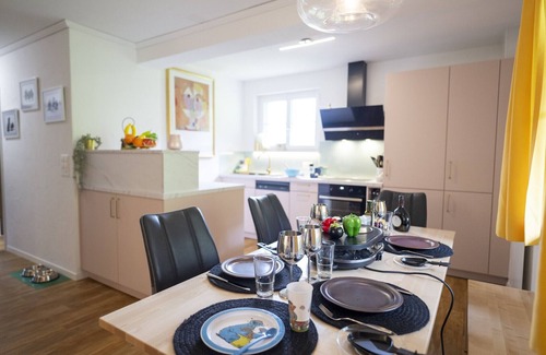 Vulpera Apartamento | Chasa Valbernard 4302: High-quality renovated 4½-room apartment right next to the golf course