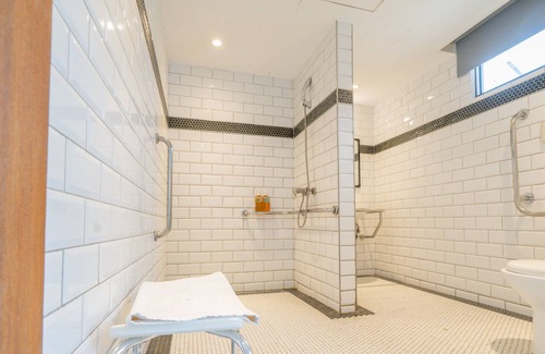 Xitun District Hotel | Chase Walker Hotel