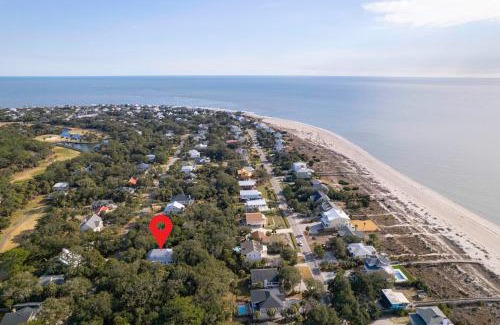 Edisto Island Casa | Chasing Waves Luxury Edisto Home 3 mins to Beach