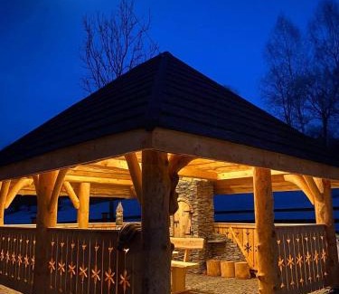 Milowka Villa | Chata Nad Potokiem w Górach