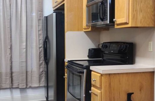 Pine Grove Apartamento | Chateau 4, spacious townhouse in Tickfaw, LA